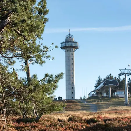 Готель Zum Hohen Eimberg 4*