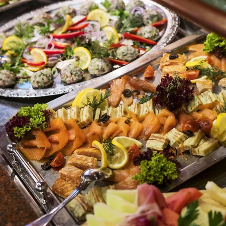 Zum Hohen Eimberg Hotel 4*