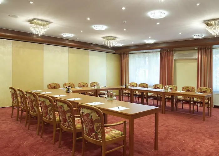 Hotel Zum Hohen Eimberg 4*