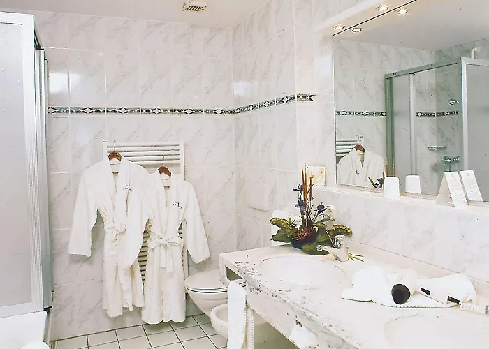 Zum Hohen Eimberg Hotel